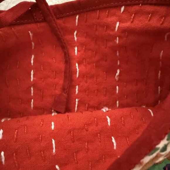 Hand Stitched Kantha Hobo Bag Red Floral Tropical Design - Picture 10 of 11